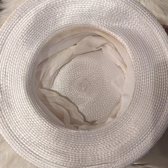 Authentic Vintage Derby Hat with Tulle - Picture 7 of 7